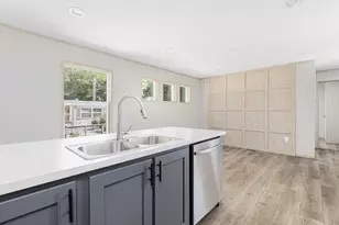 460 Collins St, Attleboro, MA 02703 - Photo 15