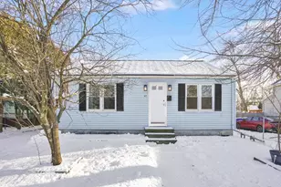 47 Victoria St, Springfield, MA 01104 - Photo 1