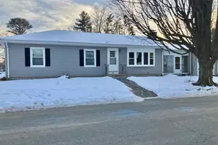 79 Arvilla St, Springfield, MA 01118 - Photo 1