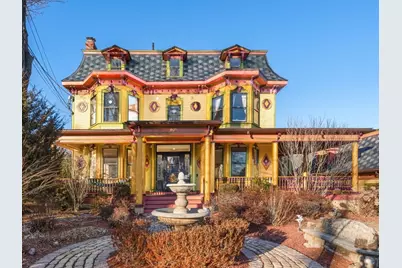929 Beacon St, Newton, MA 02459 - Photo 1