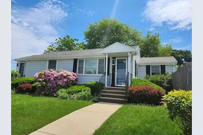 10 Violet Rd, Peabody, MA 01960 - Photo 1