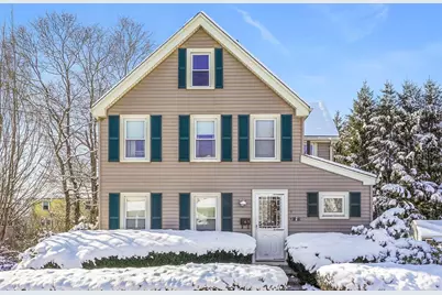 3 Horton Pl, Milton, MA 02186 - Photo 1