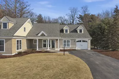 18 Winterberry Ln #9, Hanover, MA 02339 - Photo 1