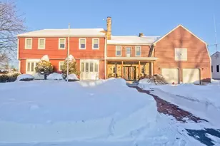 119 Oakridge St, Chicopee, MA 01020 - Photo 1