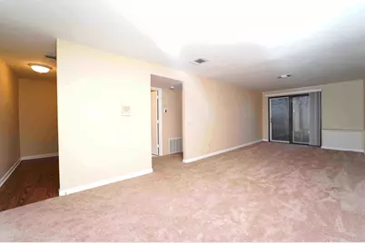 176 Maple Avenue #3-34, Rutland, MA 01543 - Photo 1