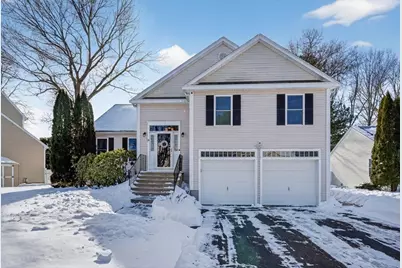 18 Jay Dr, Framingham, MA 01701 - Photo 1