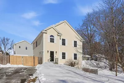 18 Riverton Rd, Springfield, MA 01109 - Photo 1