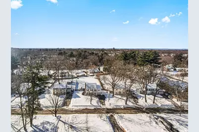 120 Bridle Path Rd, Springfield, MA 01118 - Photo 1