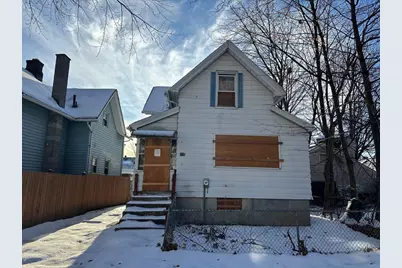 196 Massasoit St, Springfield, MA 01107 - Photo 1