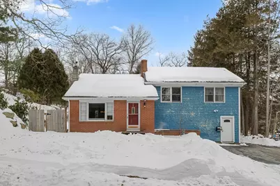 79 High St, Uxbridge, MA 01569 - Photo 1