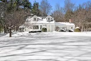 39 Mt Lebanon St, Pepperell, MA 01463 - Photo 1