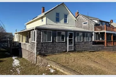 27 Ocean St, Marshfield, MA 02050 - Photo 1