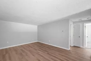 21 Horne St, Methuen, MA 01844 - Photo 1