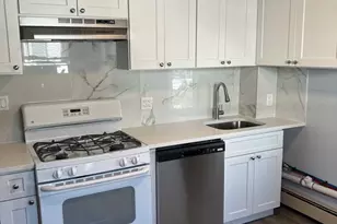 53 Oak St, Somerville, MA 02143 - Photo 1