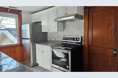 17 Cleveland Ave #3, Worcester, MA 01603 - Photo 1