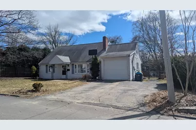 17 Janet Cir, Shrewsbury, MA 01545 - Photo 1