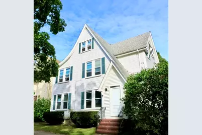 7 Oaklawn St #3, New Bedford, MA 02744 - Photo 1