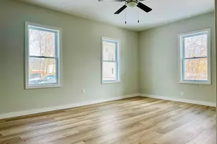 6 Oakdale Pl, Easthampton, MA 01027 - Photo 11