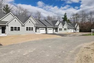 34 Four Seasons Dr, Hampstead, NH 03841 - Photo 1