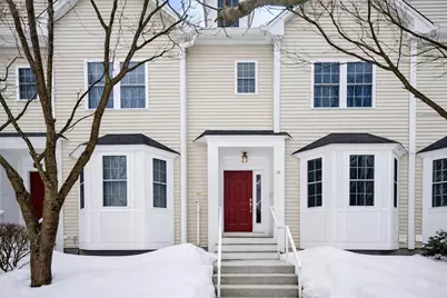 555 Main St #11, Woburn, MA 01801 - Photo 1