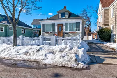 28 Apthorp St, Quincy, MA 02170 - Photo 1