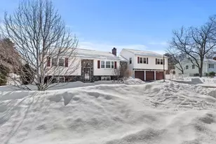 25 Munroe Dr, North Attleboro, MA 02760 - Photo 1