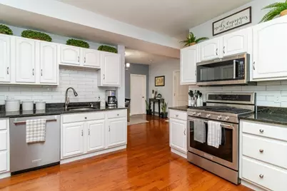 7 Rowell St #3, Boston, MA 02125 - Photo 1