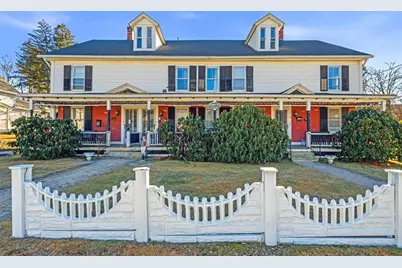 29 Charlton St, Oxford, MA 01540 - Photo 1