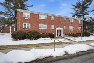 204 Regency Park Dr, Agawam, MA 01001 - Photo 1