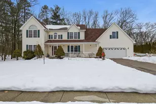 19 Logan Pl, Agawam, MA 01030 - Photo 1
