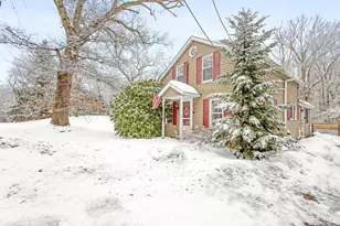 376 Douglas St, Uxbridge, MA 01569 - Photo 1