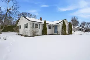 62 Bridge St, Hatfield, MA 01038 - Photo 1