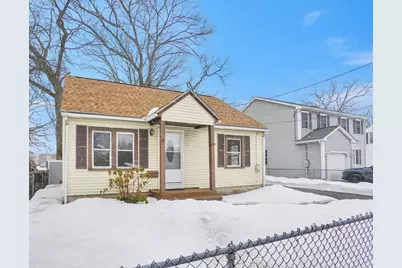 33 Drexel St, Springfield, MA 01104 - Photo 1