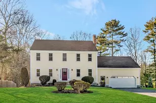 7 Fieldstone Dr, Mansfield, MA 02048 - Photo 1