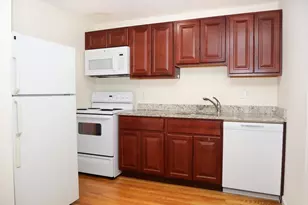 1039 Commonwealth Ave, Boston, MA 02215 - Photo 1