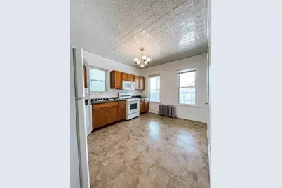 40 I St #1, Boston, MA 02127 - Photo 1