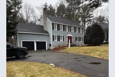10 Oakwood Ct, Framingham, MA 01701 - Photo 1
