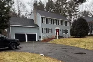 10 Oakwood Ct, Framingham, MA 01701 - Photo 1