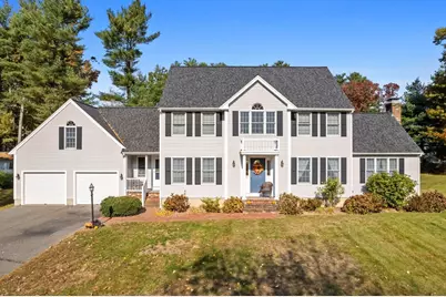 11 Satucket Tr, Bridgewater, MA 02324 - Photo 1