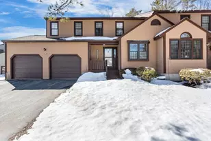 20 Hawthorne Village, Franklin, MA 02038 - Photo 1