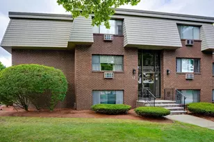 12 Hallmark Gdns, Burlington, MA 01803 - Photo 1