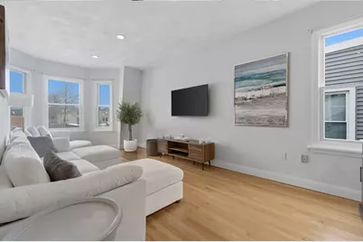 587 E 4th St #3, Boston, MA 02127 - Photo 1