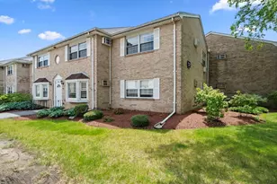 70 Washington Park Dr, Andover, MA 01810 - Photo 1