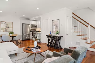39 Oak St #39B, Somerville, MA 02143 - Photo 1