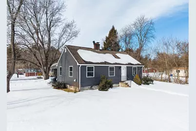 140 Slumber Ln, Springfield, MA 01128 - Photo 1