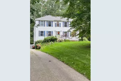 8 Hemlock St, Paxton, MA 01612 - Photo 1