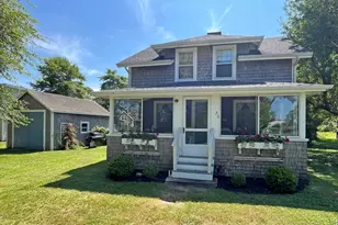 26 Antassawamock Rd, Mattapoisett, MA 02739 - Photo 1