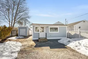 6 Wildwood Ave, Wareham, MA 02571 - Photo 1
