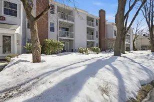 30 Walden Dr, Natick, MA 01760 - Photo 1