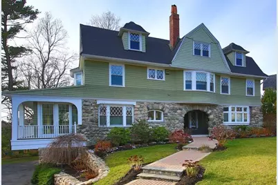 460 Heath Street, Brookline, MA 02467 - Photo 1
